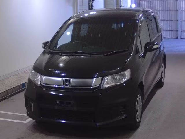HONDA FREED SPIKE