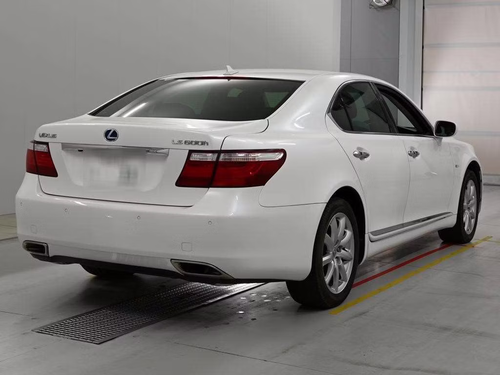 LEXUS LS460