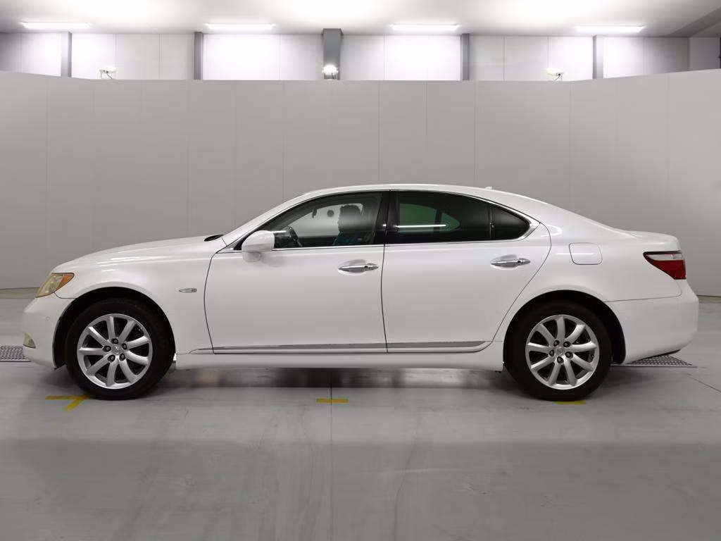 LEXUS LS460