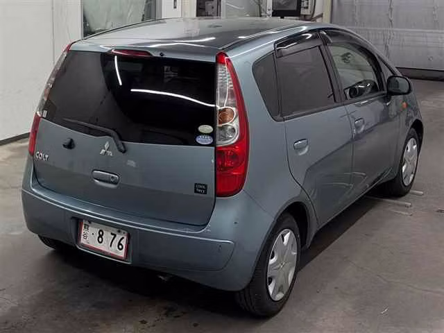 MITSUBISHI COLT