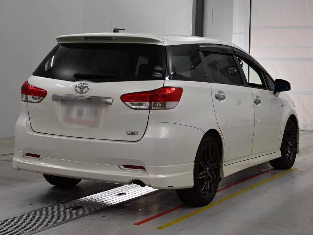 TOYOTA WISH