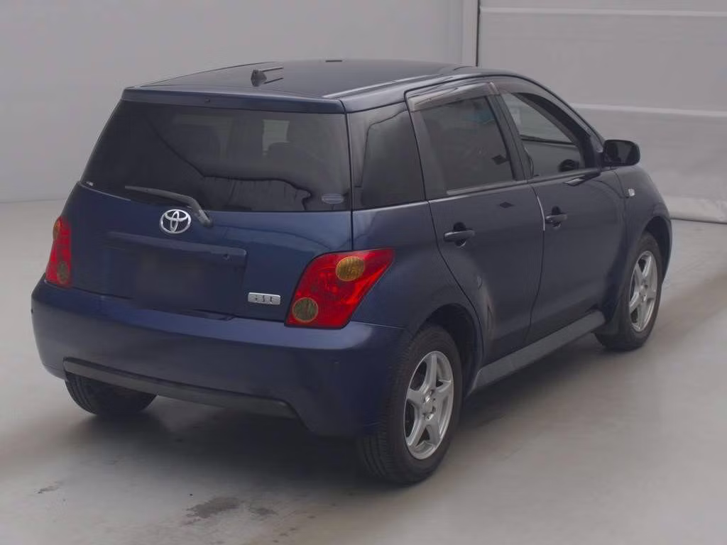 TOYOTA IST