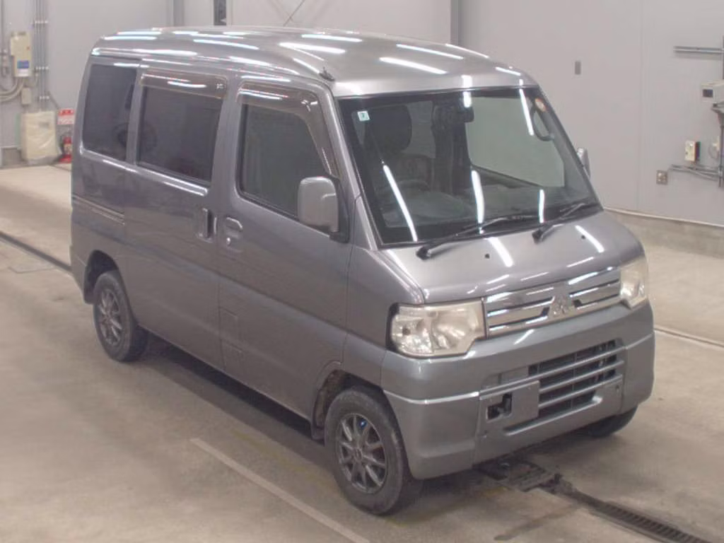 MITSUBISHI MINICAB