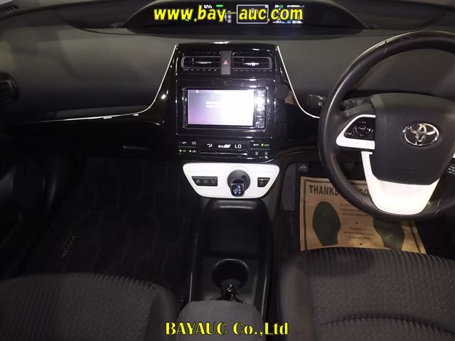 TOYOTA PRIUS