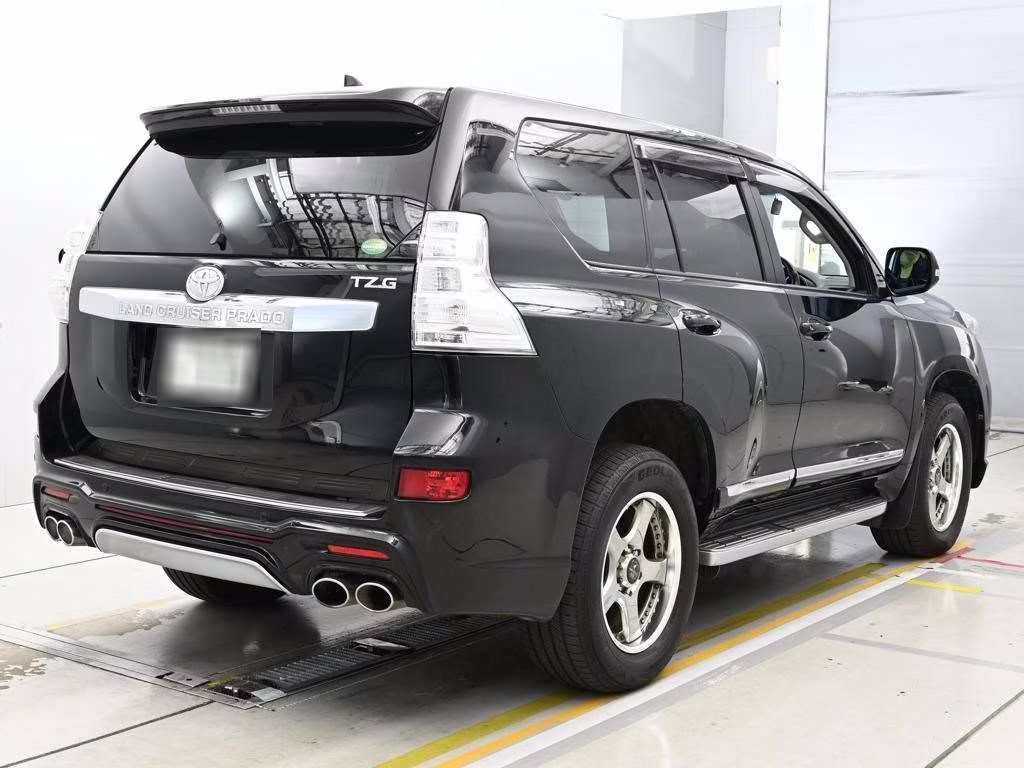 TOYOTA LAND CRUISER PRADO