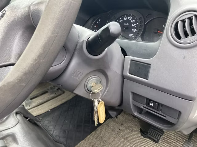 NISSAN CARAVAN