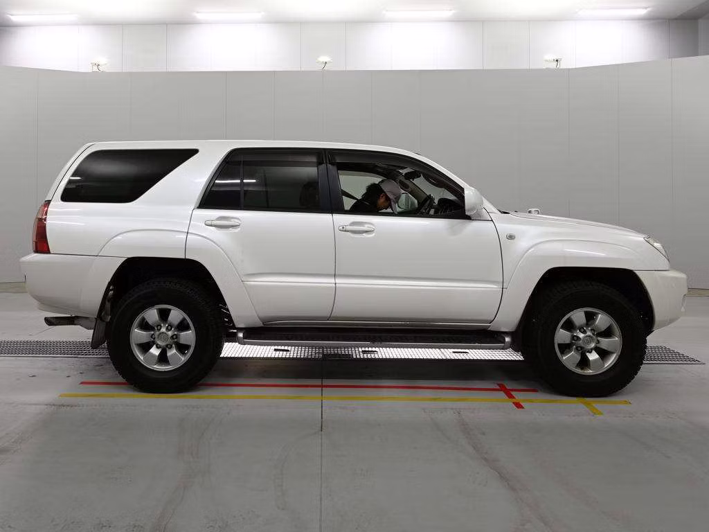 TOYOTA HILUX SURF