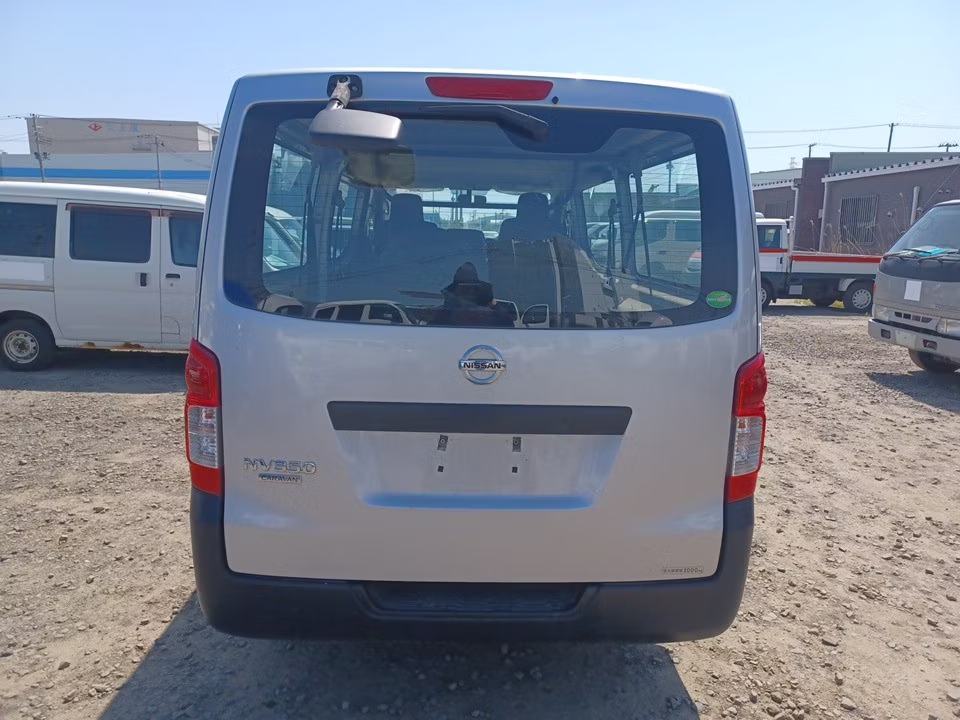 NISSAN NV350 CARAVAN