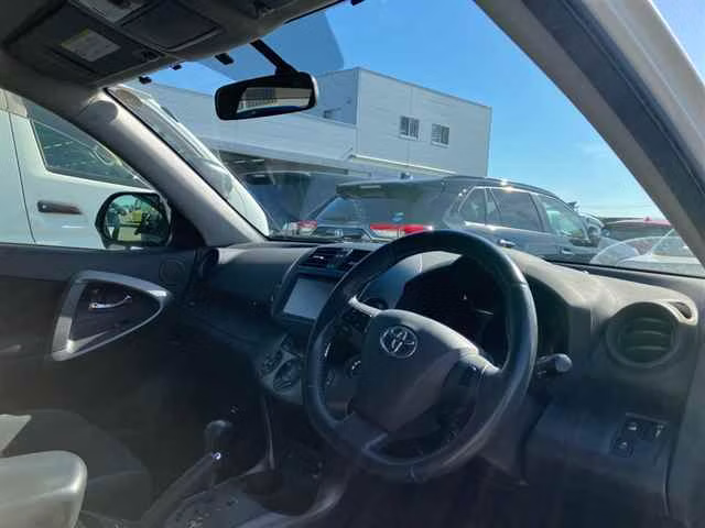 TOYOTA VANGUARD