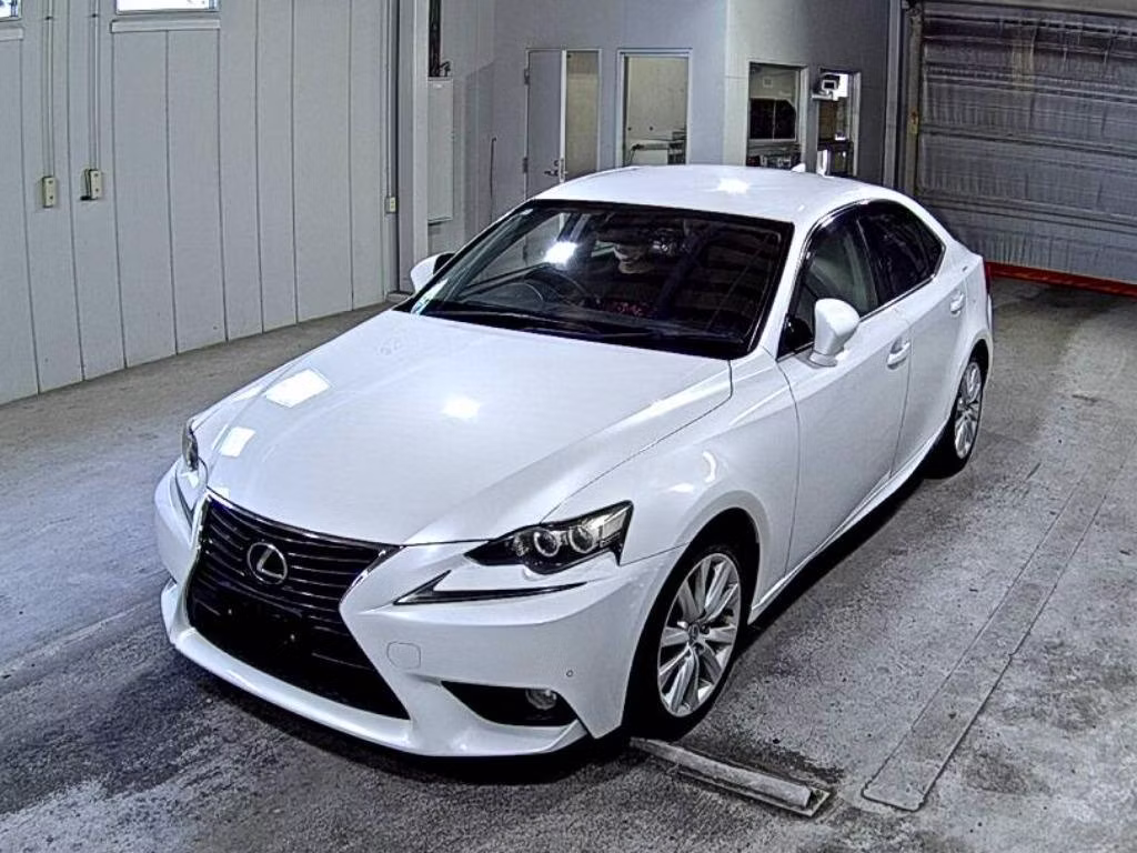 LEXUS IS300H
