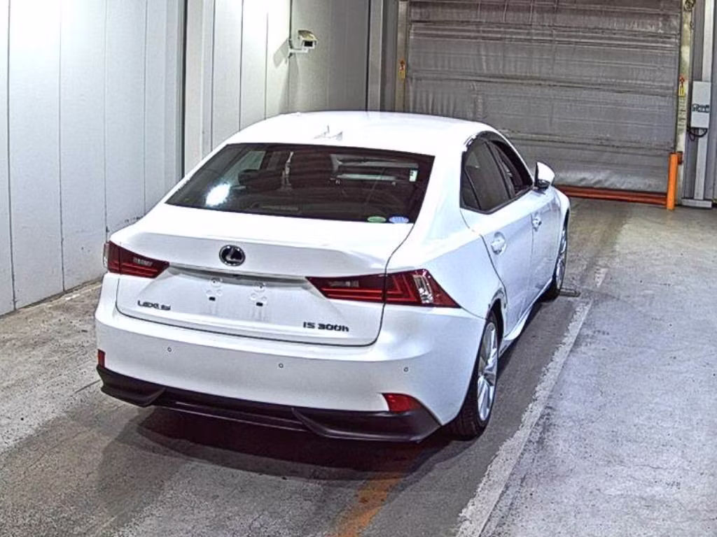 LEXUS IS300H