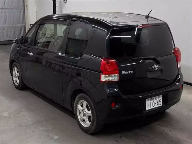 TOYOTA PORTE