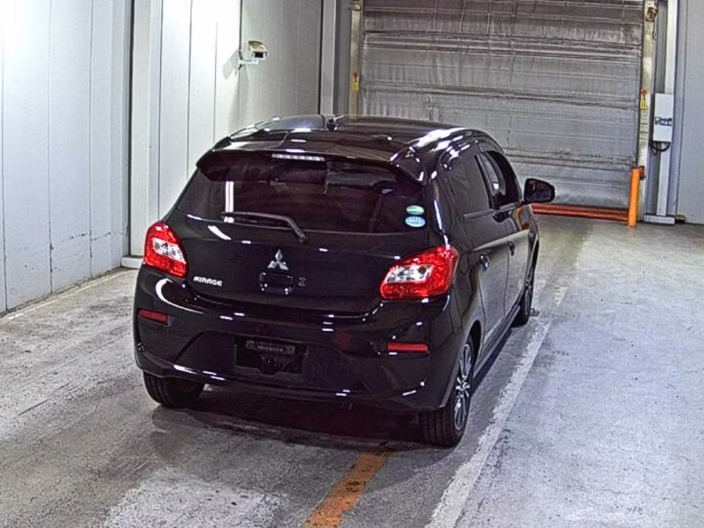 MITSUBISHI MIRAGE