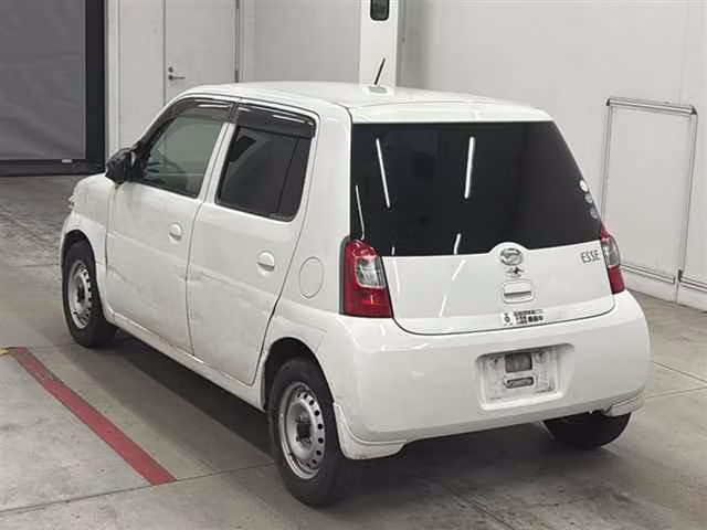 DAIHATSU ESSE