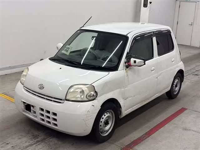 DAIHATSU ESSE