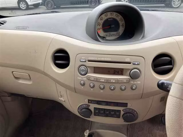DAIHATSU ESSE