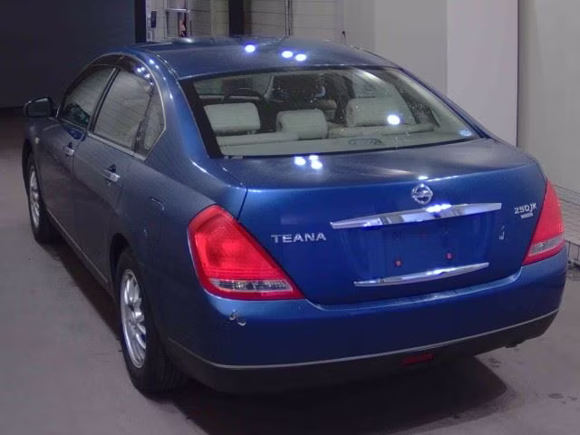 NISSAN TEANA