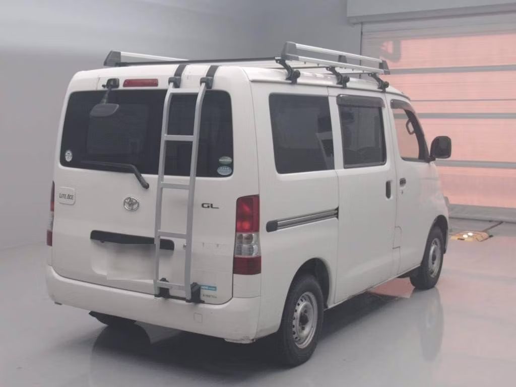 TOYOTA LITE ACE