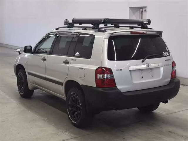 TOYOTA KLUGER V