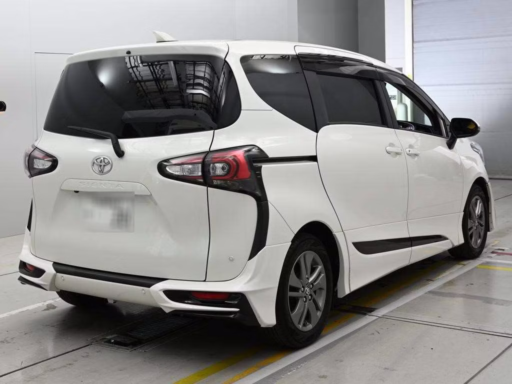 TOYOTA SIENTA