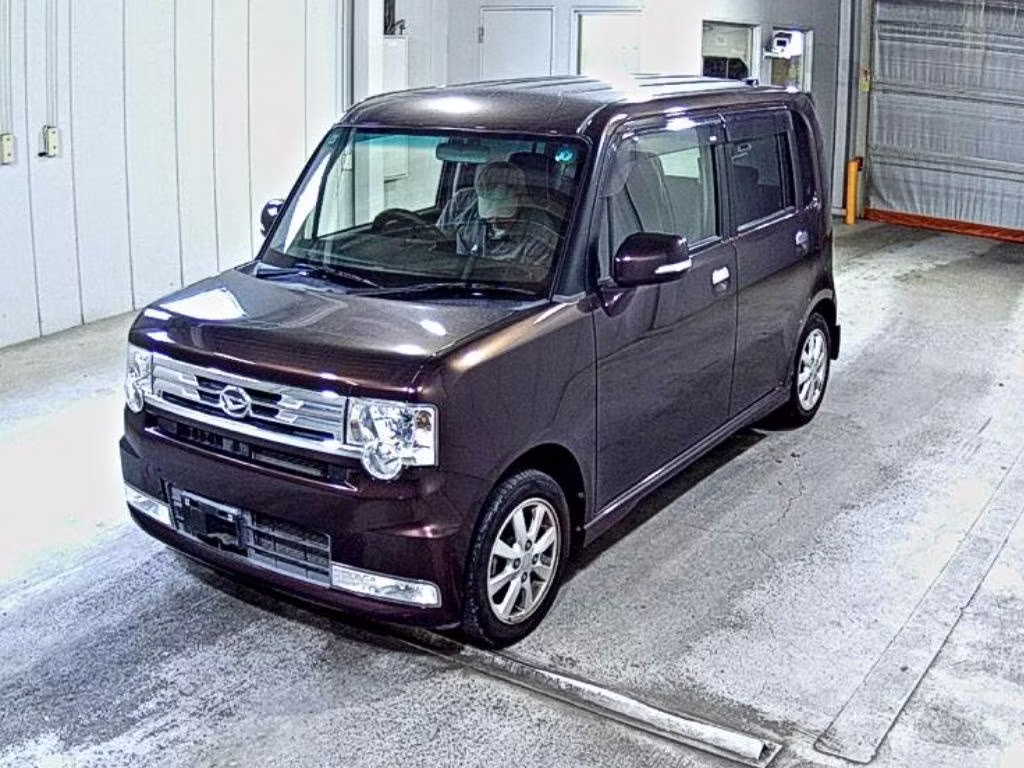 DAIHATSU MOVE CONTE