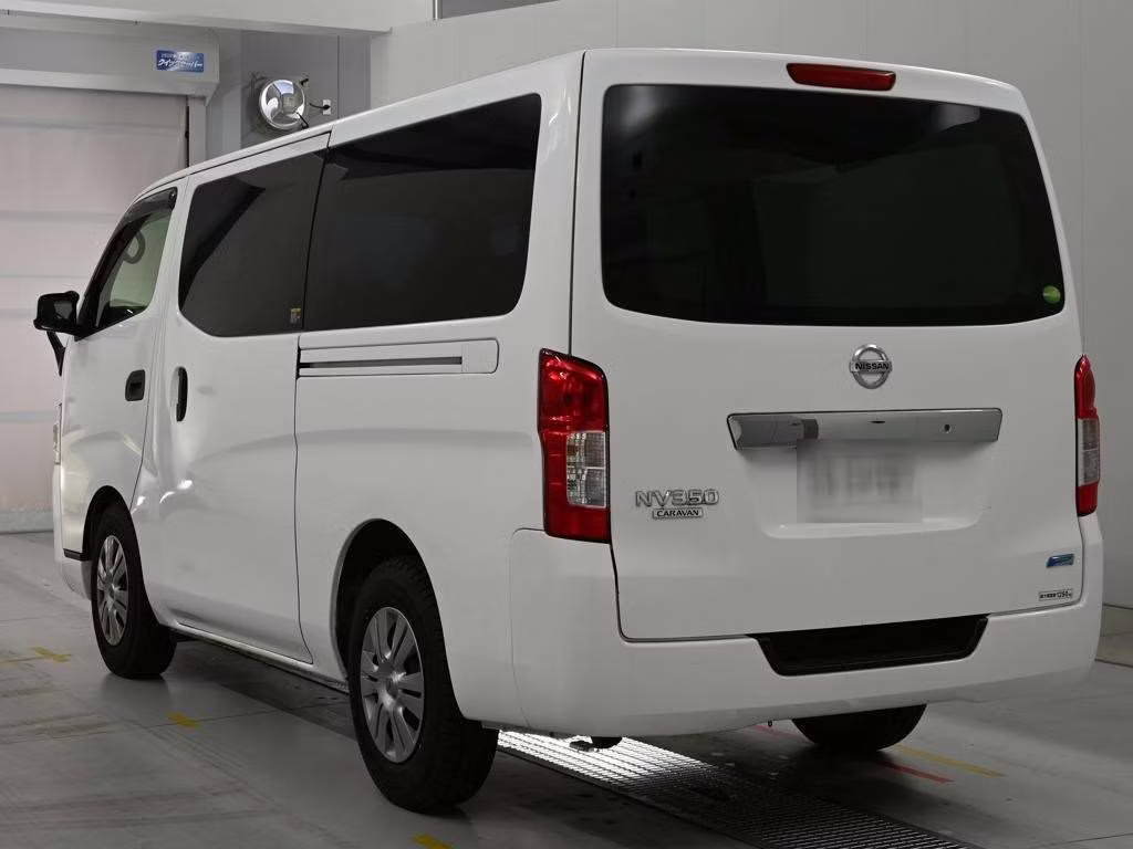 NISSAN NV350 CARAVAN