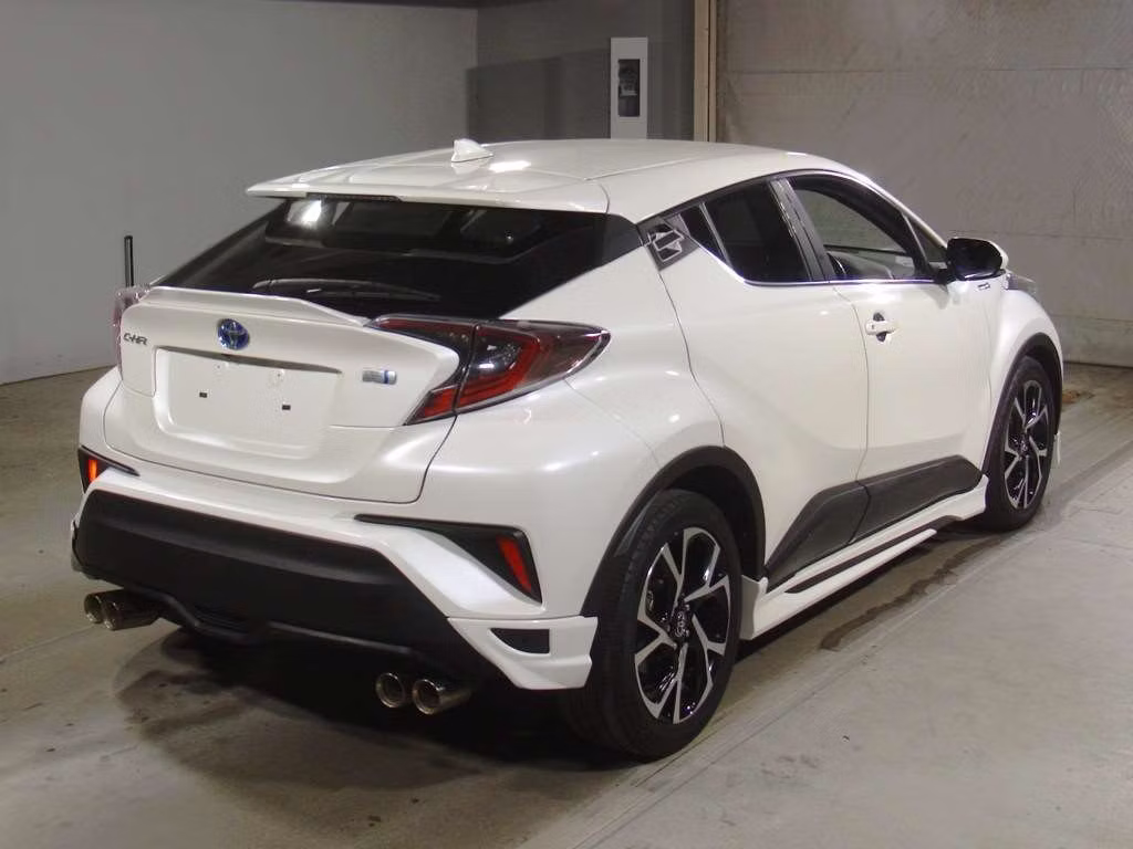 TOYOTA C-HR