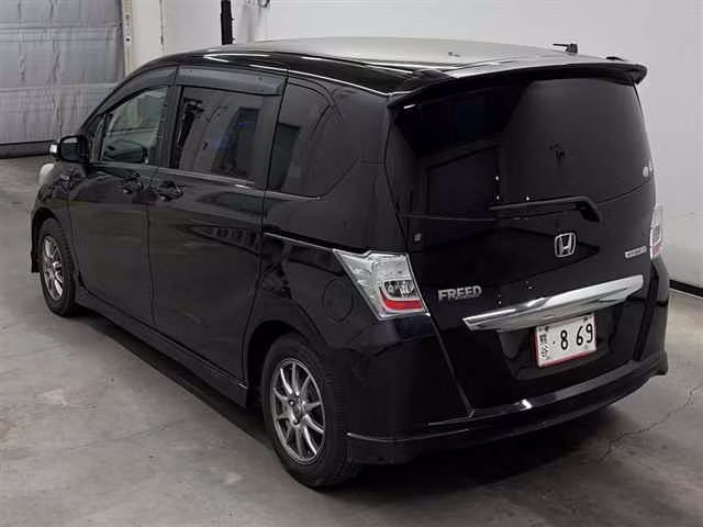 HONDA FREED