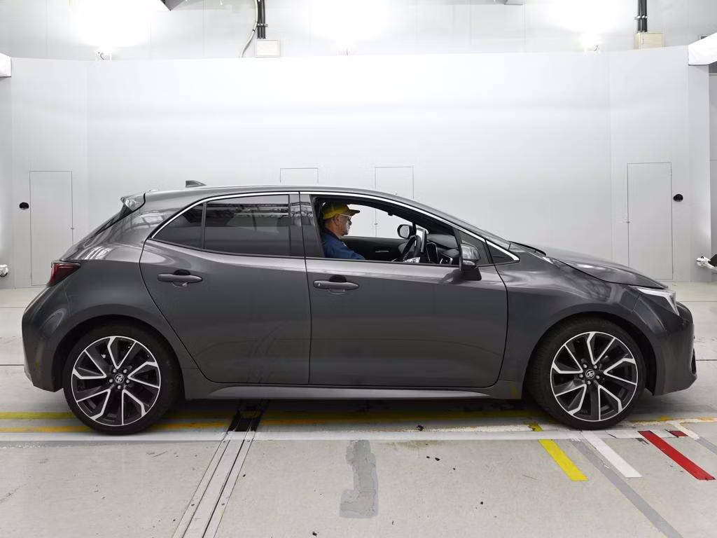 TOYOTA COROLLA