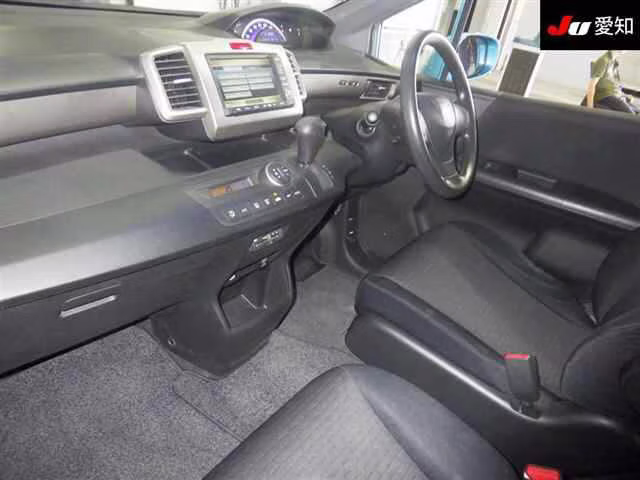 HONDA FREED SPIKE