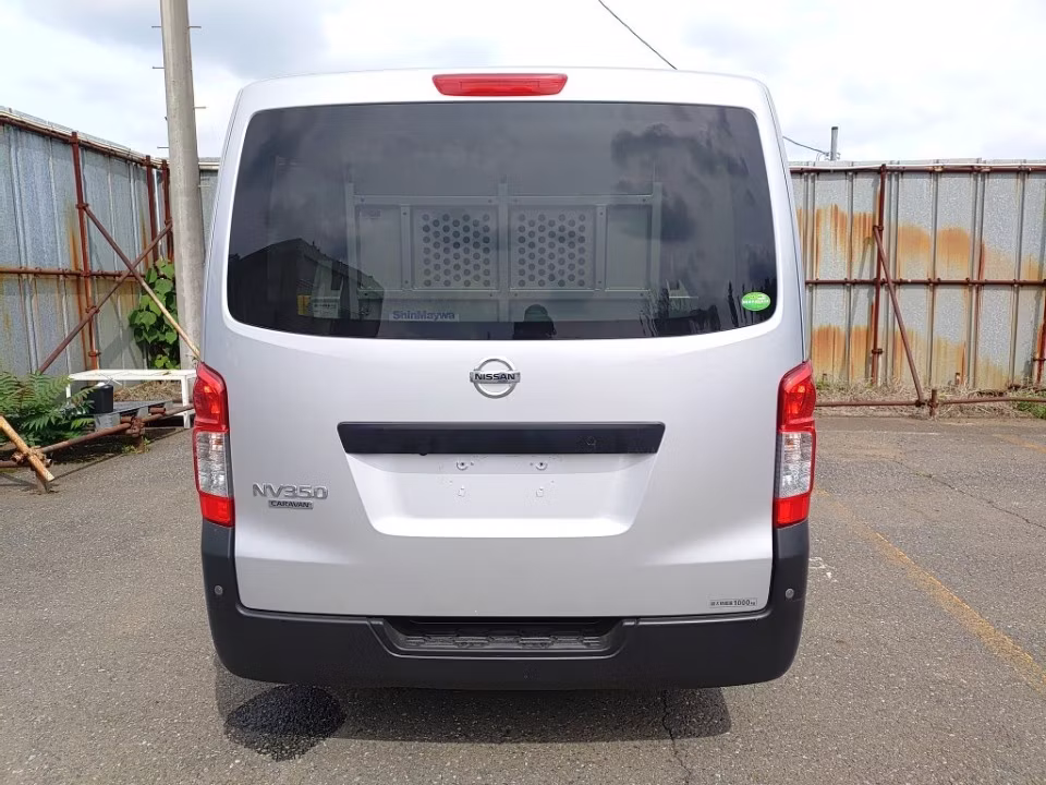 NISSAN NV350 CARAVAN