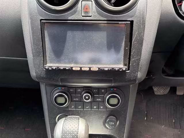 NISSAN DUALIS
