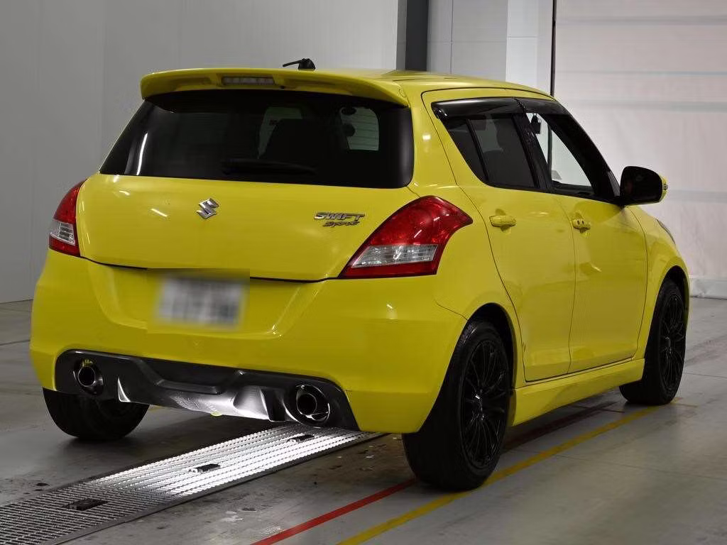 SUZUKI SWIFT