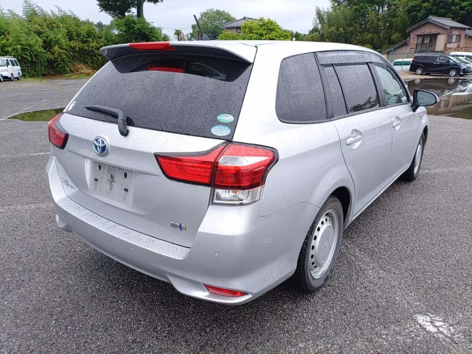 TOYOTA COROLLA FIELDER
