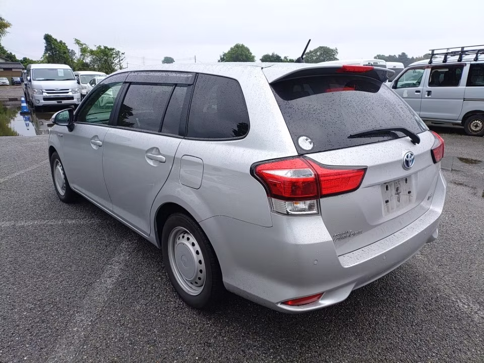 TOYOTA COROLLA FIELDER