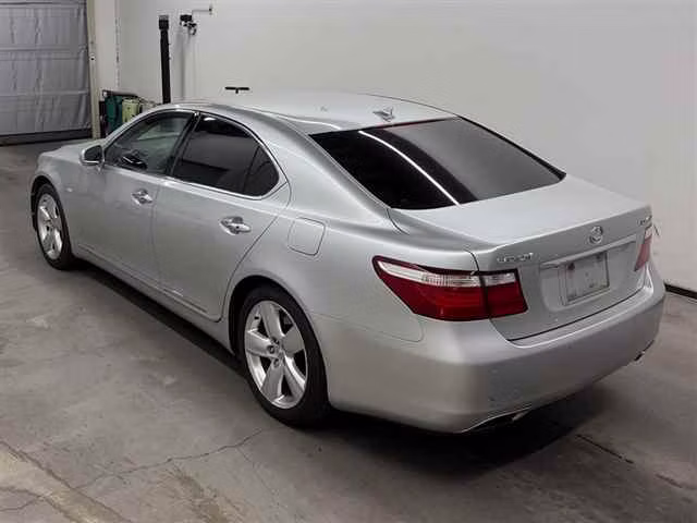 LEXUS LS460