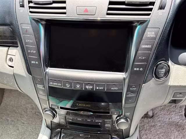 LEXUS LS460