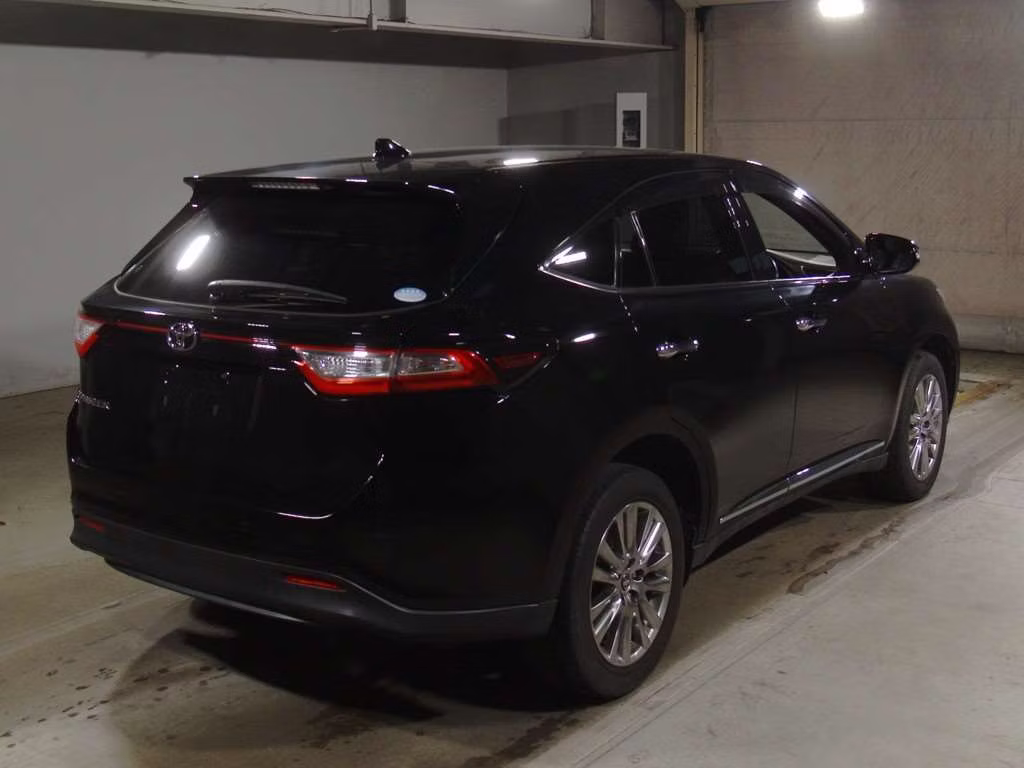 TOYOTA HARRIER