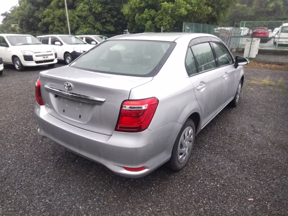 TOYOTA COROLLA AXIO