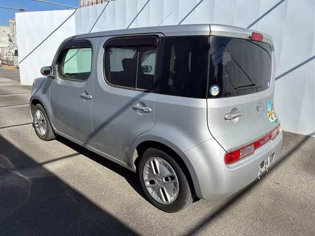 NISSAN CUBE