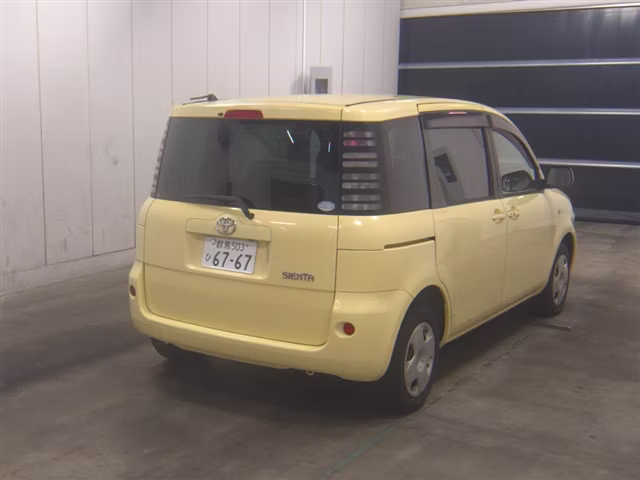 TOYOTA SIENTA