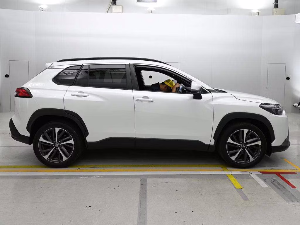 TOYOTA COROLLA CROSS
