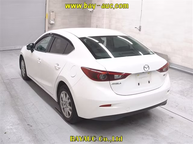 MAZDA AXELA