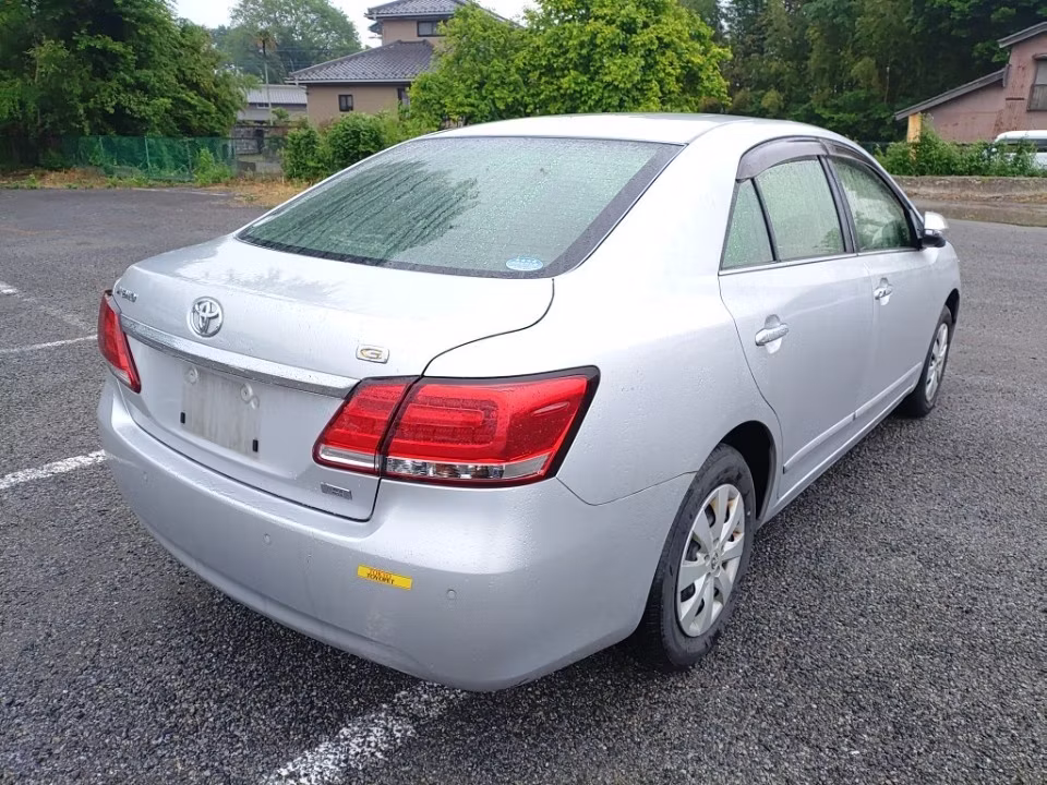 TOYOTA PREMIO