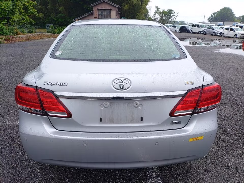 TOYOTA PREMIO
