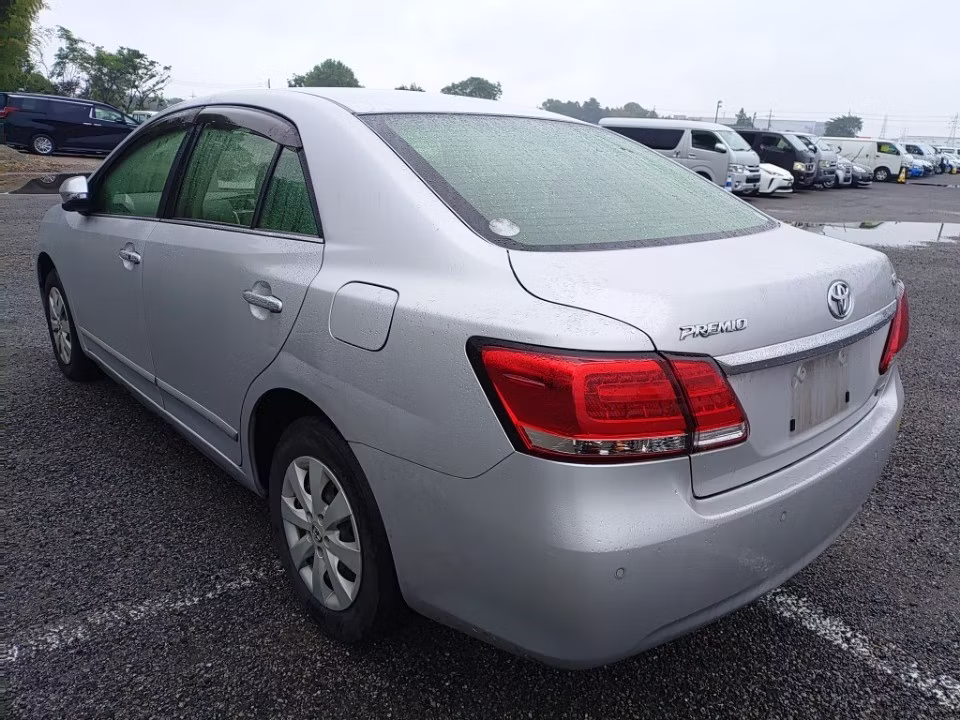 TOYOTA PREMIO