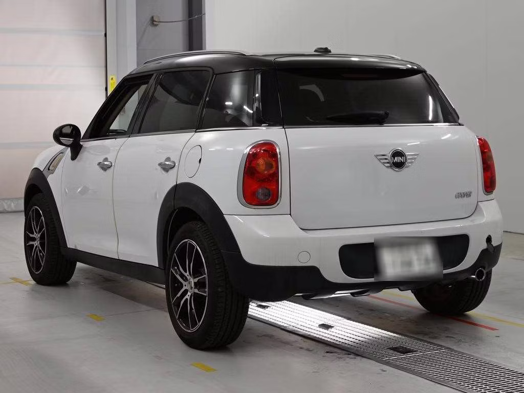 MINI CROSSOVER