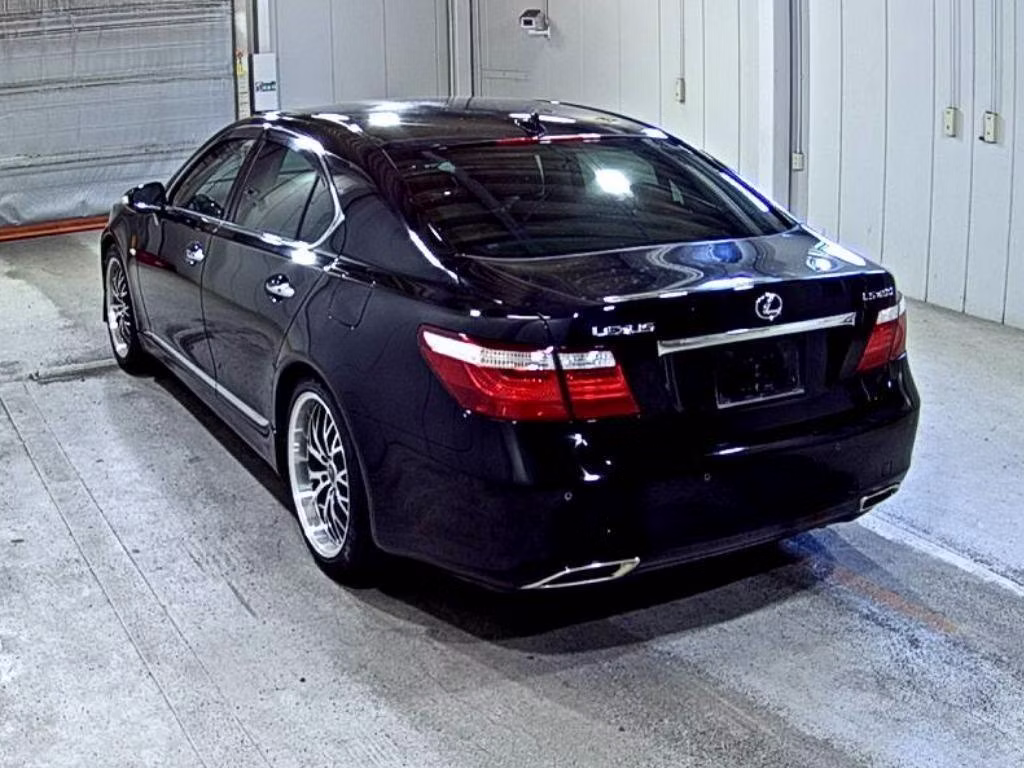LEXUS LS460