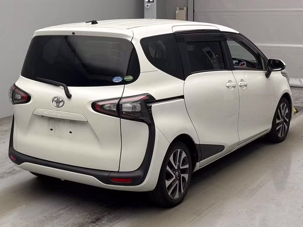 TOYOTA SIENTA