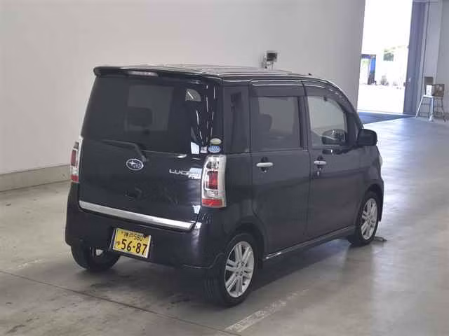 SUBARU LUCRA